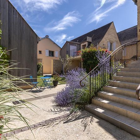Logis Hotel Archambeau Thonac Esterno foto