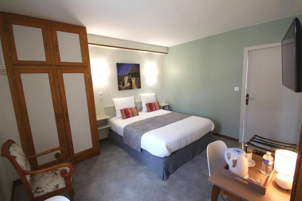 Logis Hotel Archambeau Thonac Esterno foto