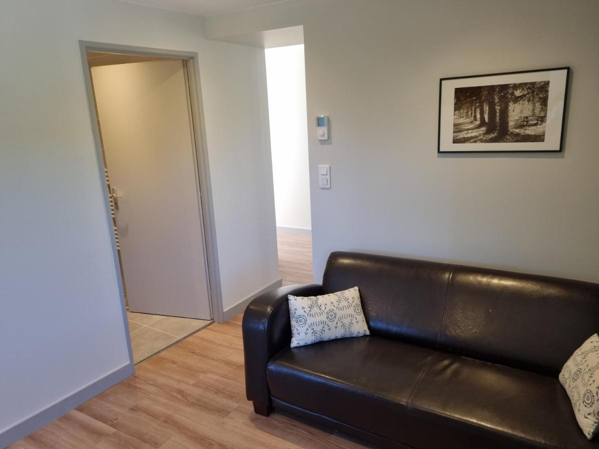 Logis Hotel Archambeau Thonac Esterno foto