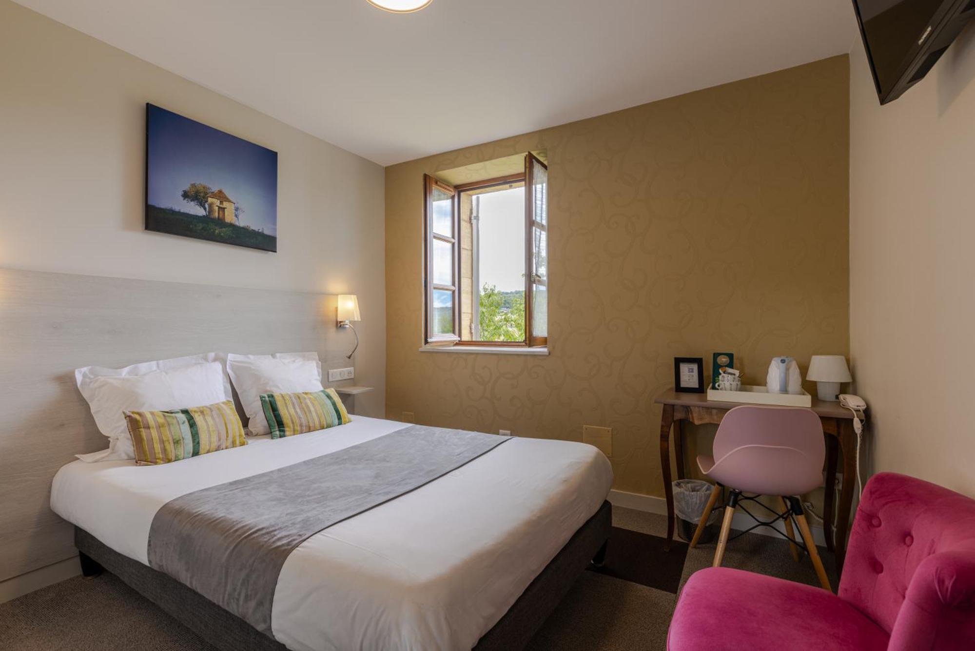 Logis Hotel Archambeau Thonac Esterno foto