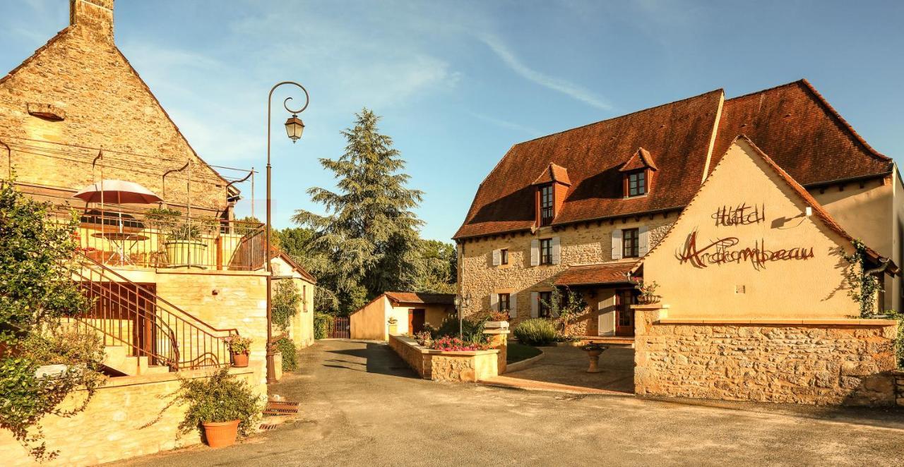 Logis Hotel Archambeau Thonac Esterno foto